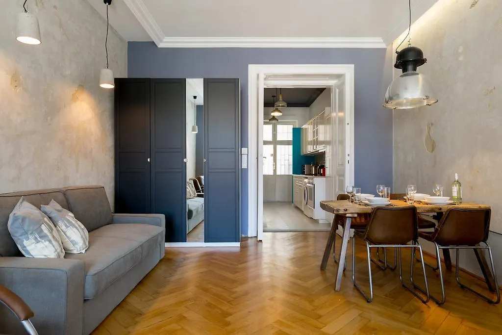 Designer Dream Home In The Absolute Center Boedapest