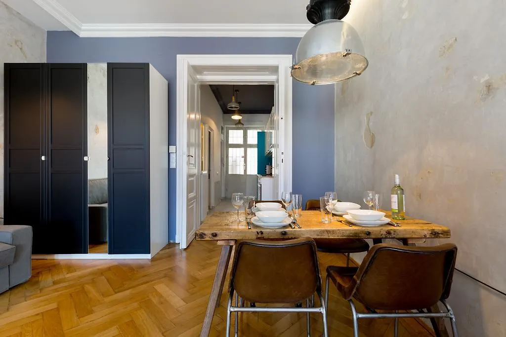 Designer Dream Home In The Absolute Center Budapest Hungary